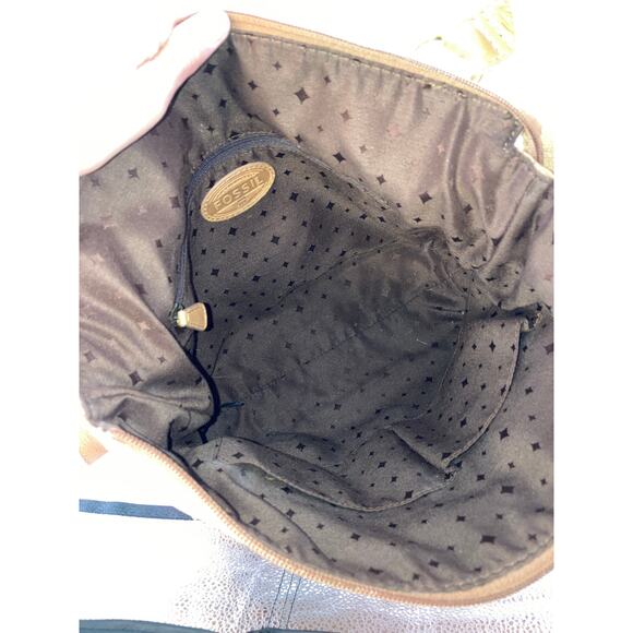 FOSSIL LARGE BROWN SMOOTH GENUINE LEATHER CROSSBODY BAG - Picture 10 of 16